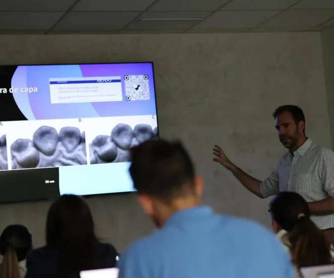 Alumnos en una formación de tresD